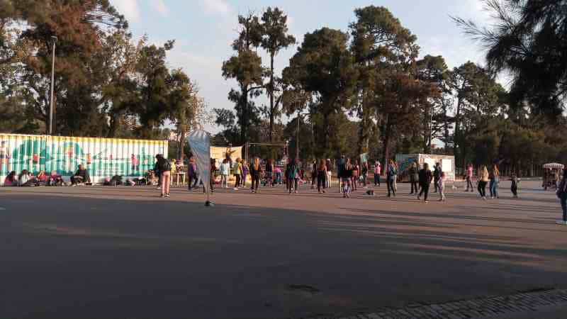Rosedal, vista de la clase de ritmos en la Estación Saludable